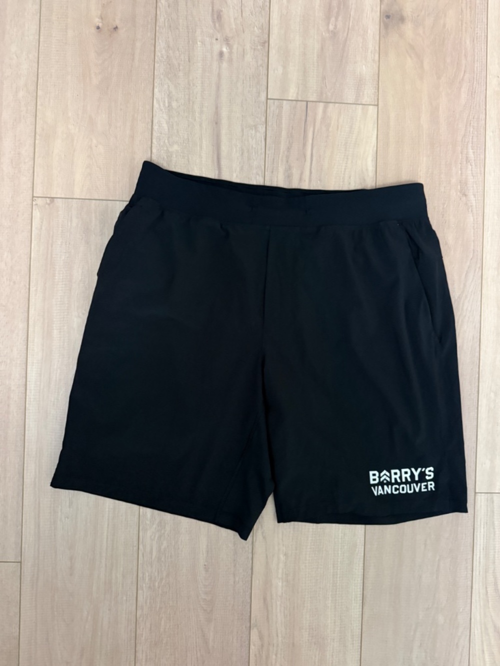 lululemon Black T.H.E. Linerless Short 9" "Barry's Vancouver"